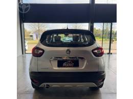 RENAULT - CAPTUR 1.6 16V FLEX ZEN AUTOMÁTICO - 2017/2018 - PRATA - R$ 79.900,00
