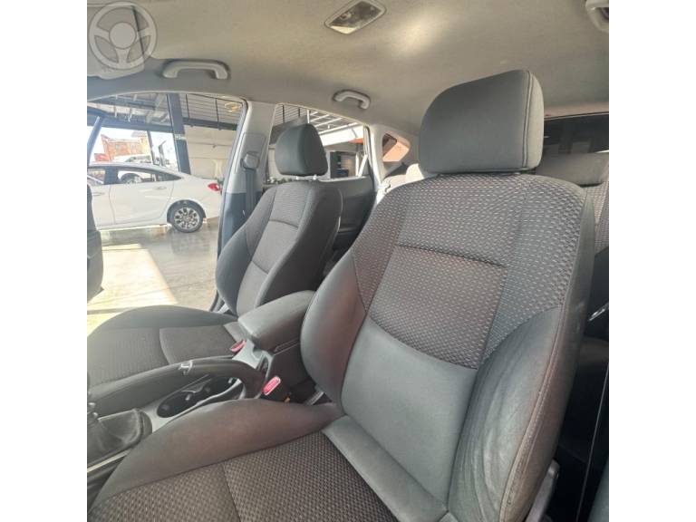 HYUNDAI - I30 2.0 MPI 16V 4P MANUAL - 2011/2012 - PRETA - R$ 46.900,00