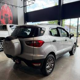 FORD - ECOSPORT 1.6 FREESTYLE 16V FLEX 4P AUTOMÁTICO - 2015/2016 - PRATA - R$ 61.900,00