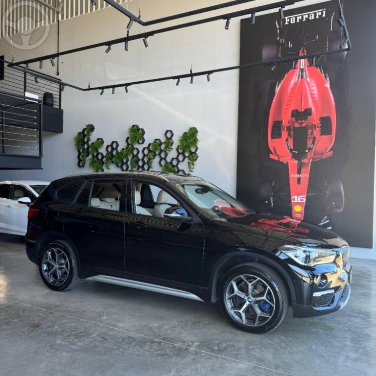 BMW - X1 2.0 16V TURBO ACTIVEFLEX SDRIVE20I X-LINE 4P AUTOMÁTICO - 2019/2019 - PRETA - R$ 137.900,00