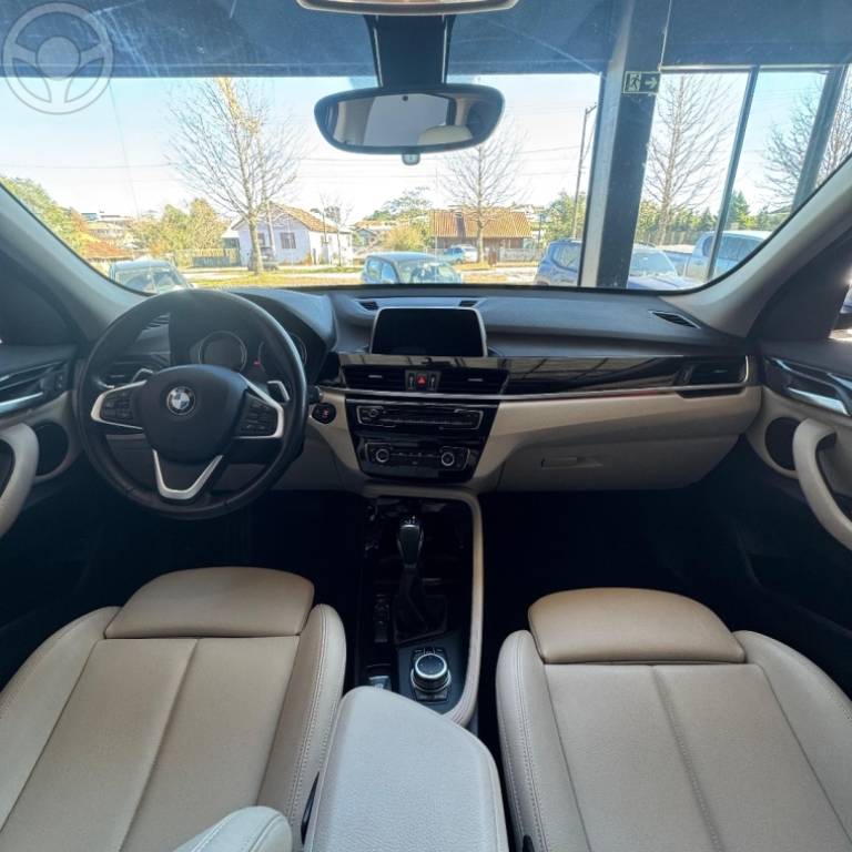 BMW - X1 2.0 16V TURBO ACTIVEFLEX SDRIVE20I X-LINE 4P AUTOMÁTICO - 2019/2019 - PRETA - R$ 137.900,00