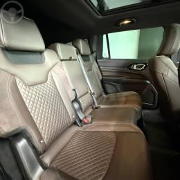 JEEP - COMMANDER 2.0 OVERLAND TD380 4X4 TURBO DIESEL 4P AUTOMÁTICO - 2022/2022 - BRANCA - R$ 199.900,00