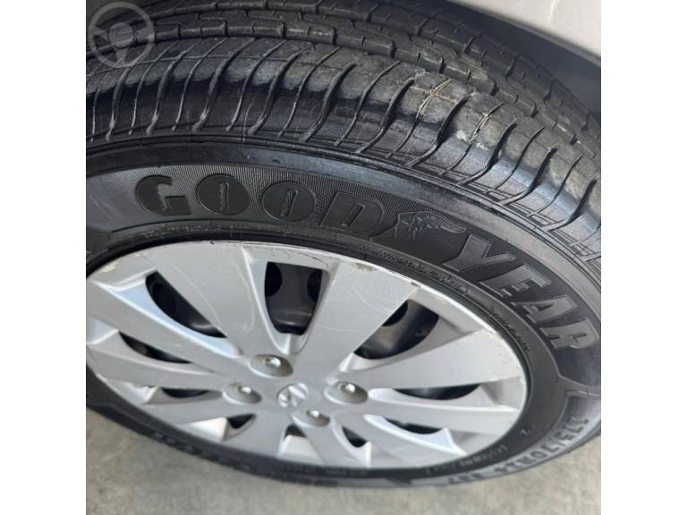 HYUNDAI - HB20 1.0 COMFORT 12V FLEX 4P MANUAL - 2017/2017 - PRATA - R$ 53.900,00